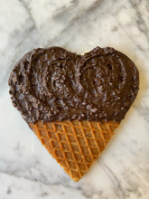 Load image into Gallery viewer, 100 Pack Stroopwafel Heart Wedding Favors